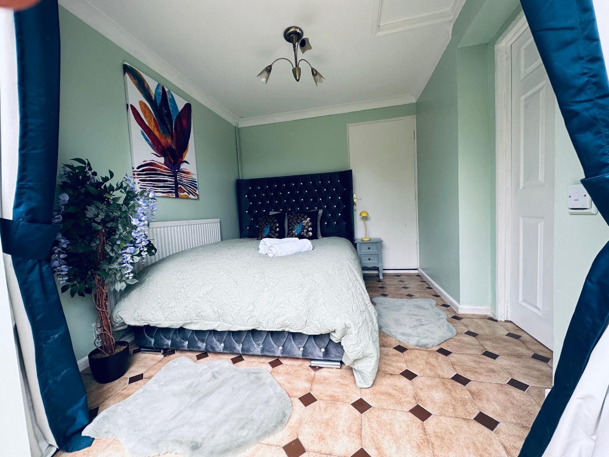 Home Away From Home Swindon Eksteriør bilde
